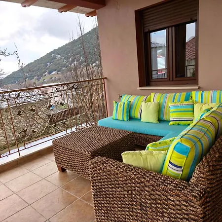 On Mount Olympus - Maisonette